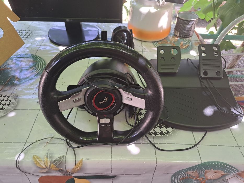 Продам игровой руль