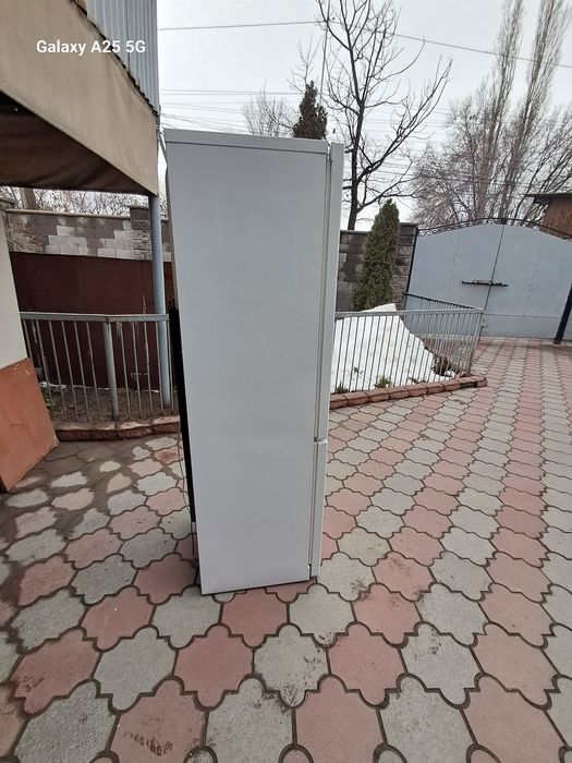 Продам холодильник ARISTON