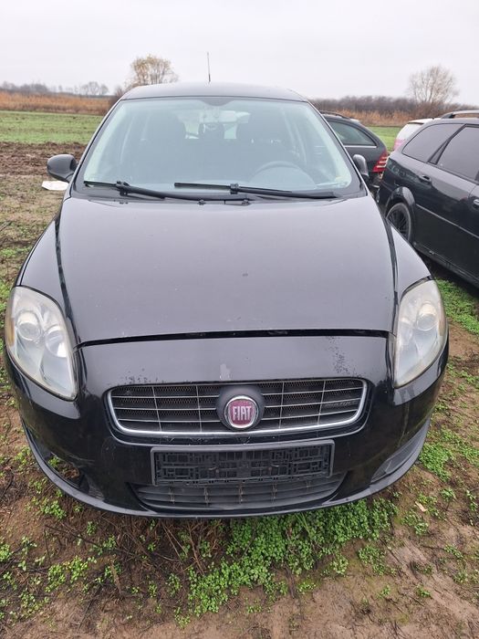 Dezmembrez fiat croma 1.9 jtd