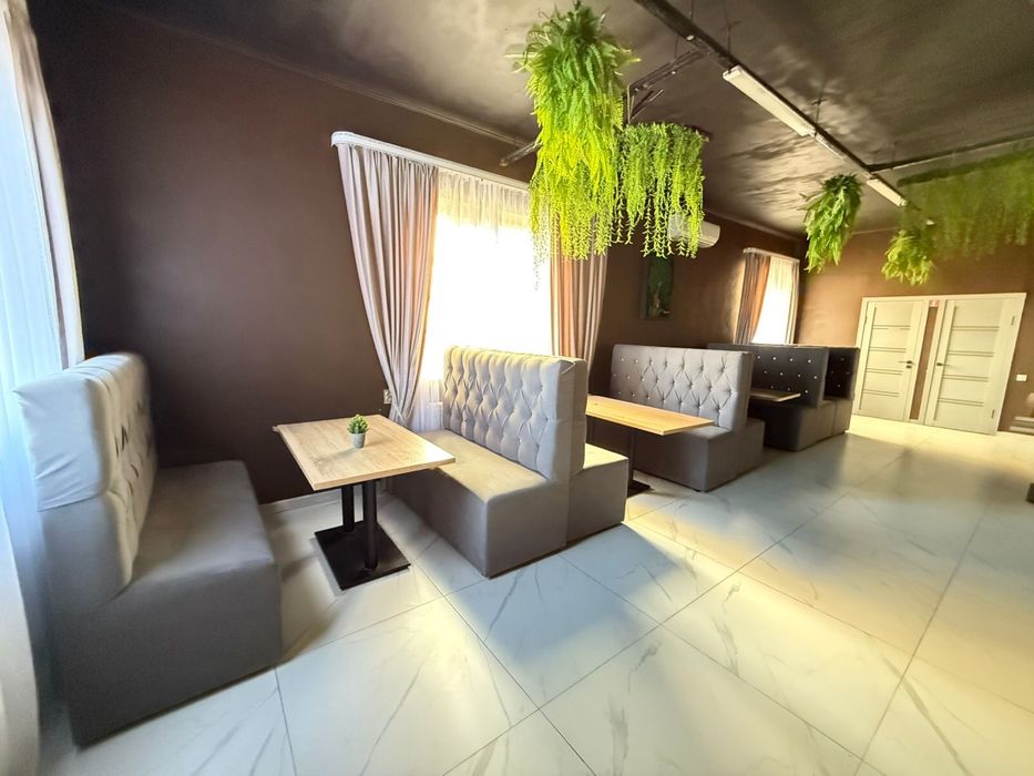 Диван столдарымен