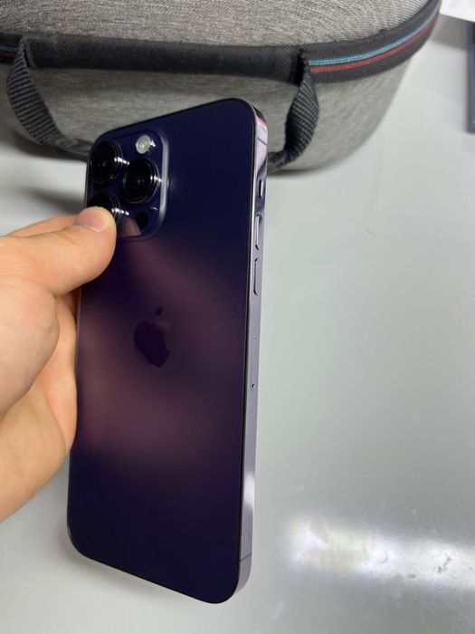 продам Apple 14 pro max