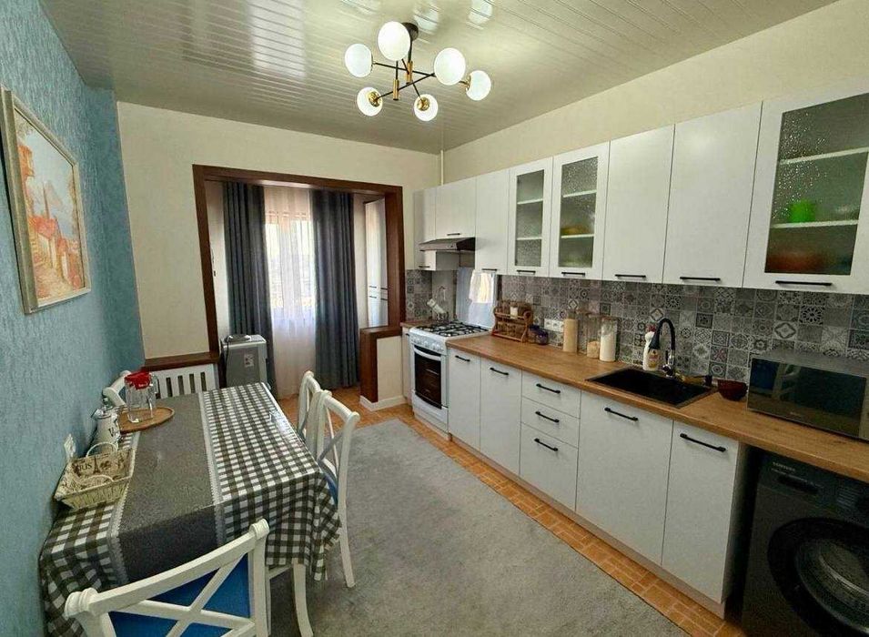 Шота руставели (парк Бобура) 2/6/9 65м2 продается квартира