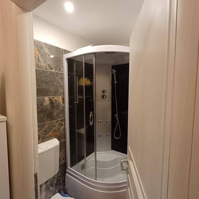 Vand apartament 4 camere