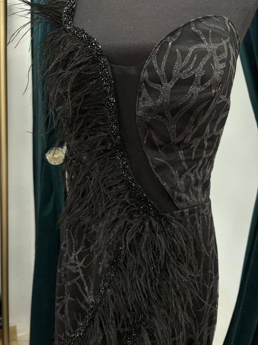 Бална, Официална рокля