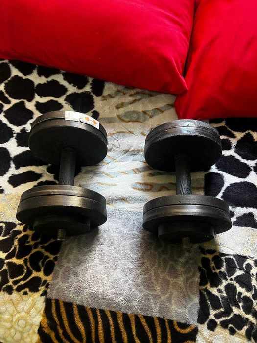 Gantel sotiladi, 15 KG 2 ta parasiyam bor. obmen yo'q. kelishiladi.