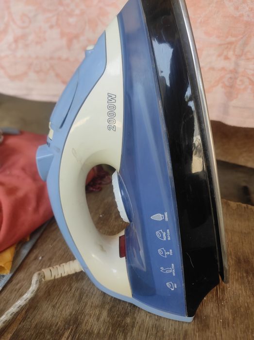 Утюг почти новый
