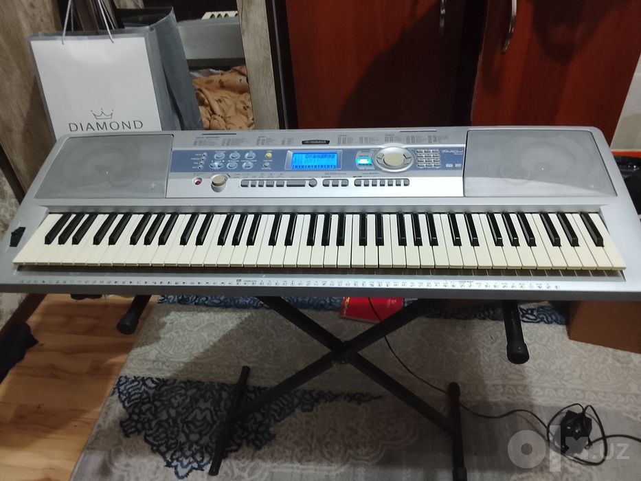 Синтезатор..YAMAHA..