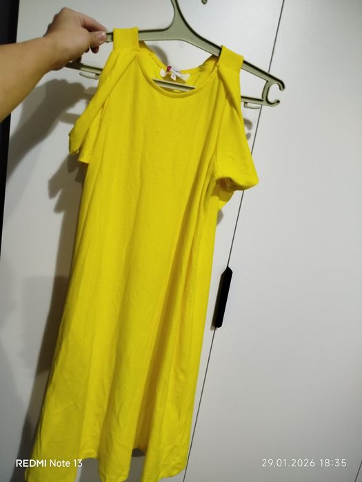 Отдам даром-женскую одежду