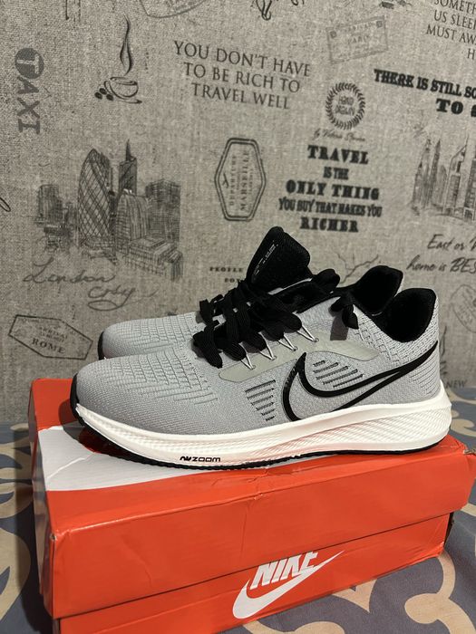 Новые кроссовки Nike zoom. 42.5-44