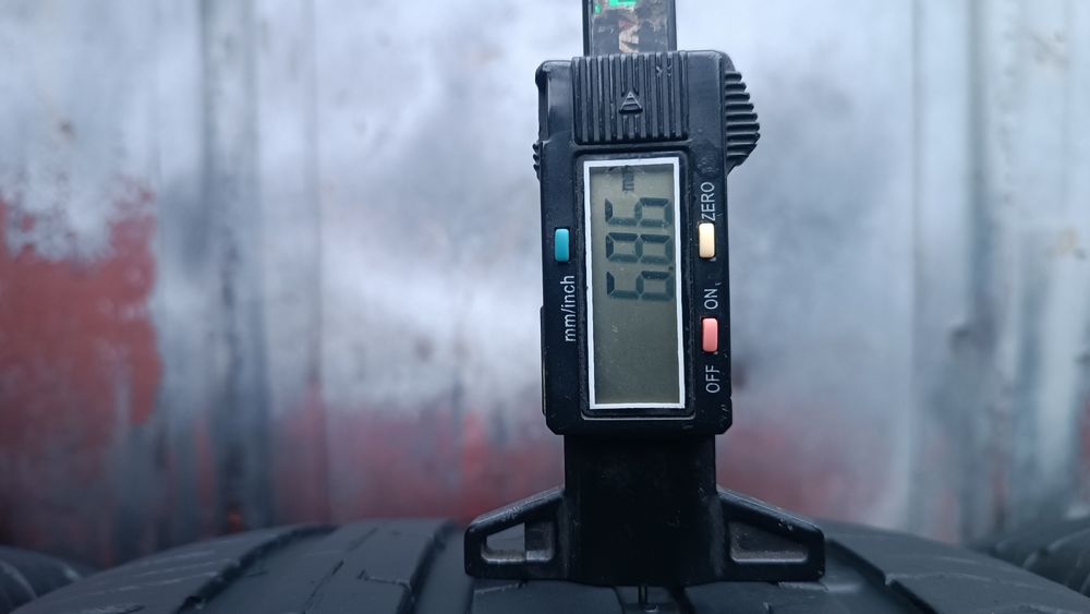 235/55/19 Continental Дот 2123