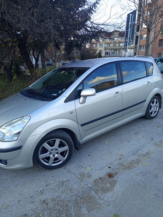 Toyota Corolla verso 1.8 vvti, бензин/газ, 2005 г.
