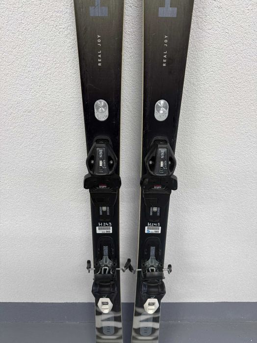 schi head real joy L158cm