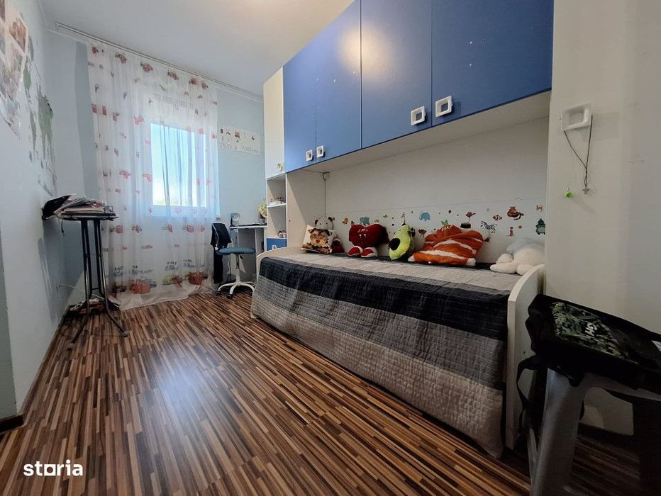 Apartament 3 camere, open-space, etaj 3, mobilat si utilat - Girocului