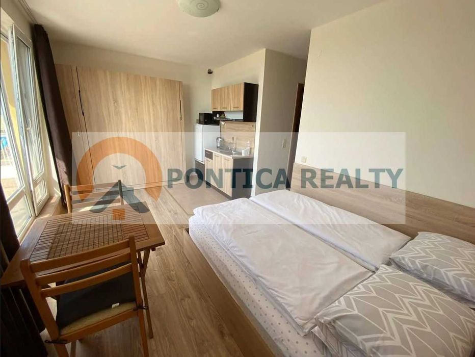 Студио с панорамна гледка море в Свети Влас