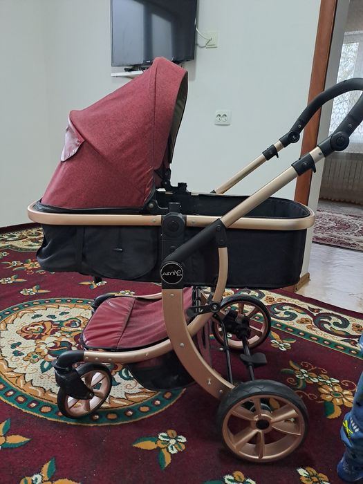 Коляска в очень хорошим состоянием