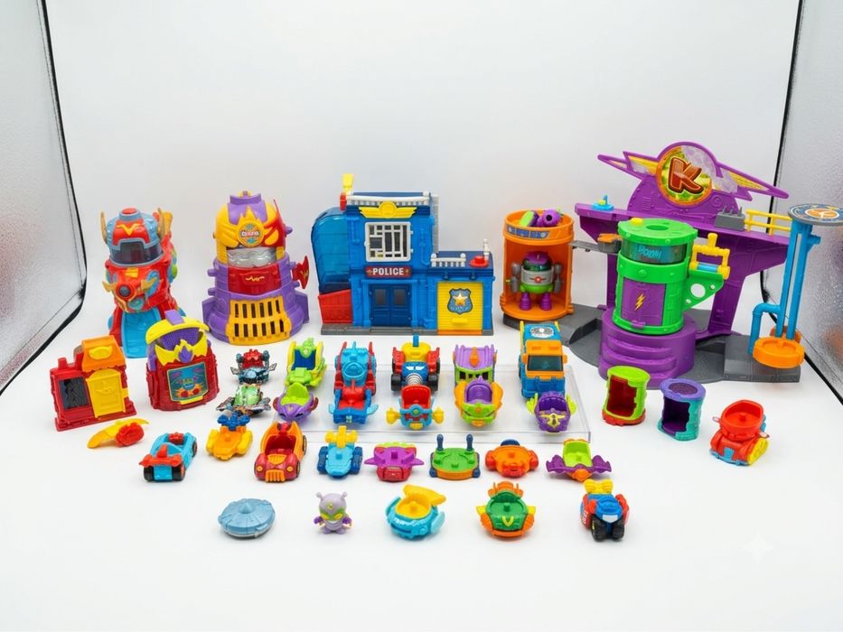 Mega Lot SuperThings / SuperZings – Baze, Vehicule & 3 Cutiuțe Metalice cu Figurini