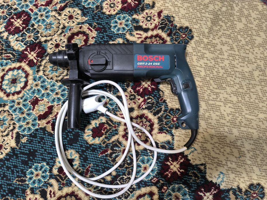 Продаётся перфоратор Bosch