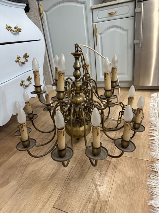 Candelabru mare din bronz