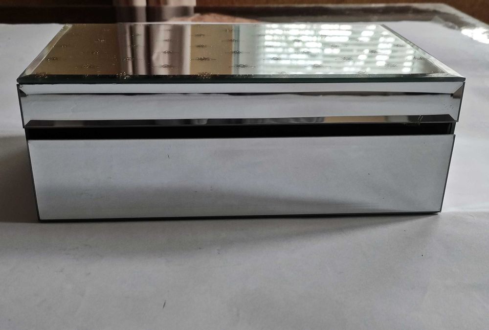 Луксозна голяма огледална кутия за бижута