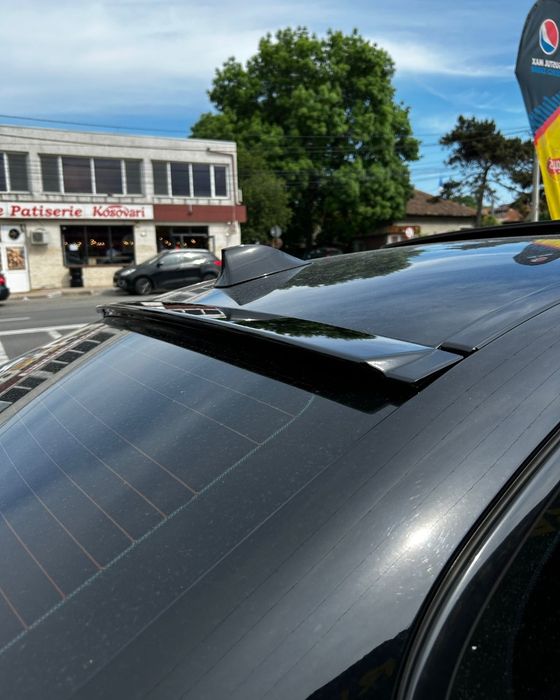 Eleron / Lip Spoiler Lunetă BMW Seria 5 F10 – Model ACS, Negru Lucios