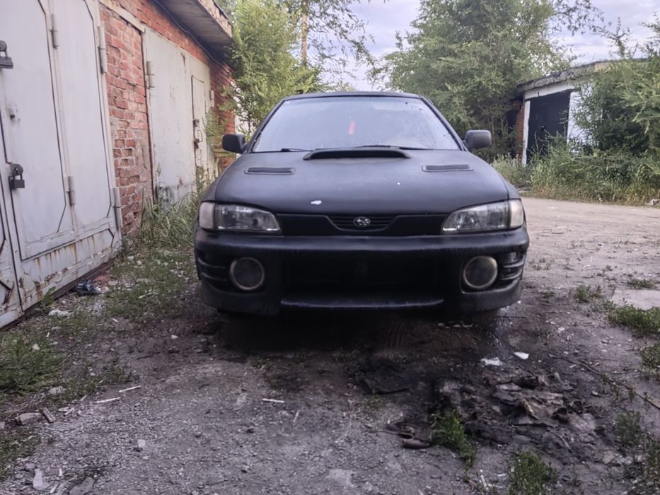 Субару импреза 1