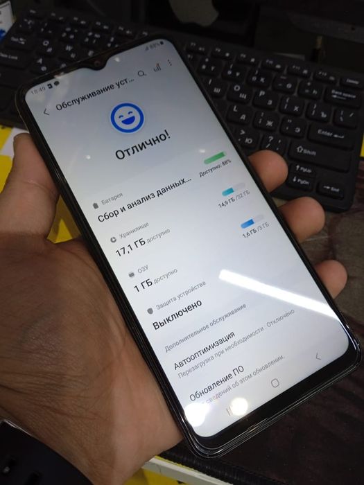 Продам телефон..