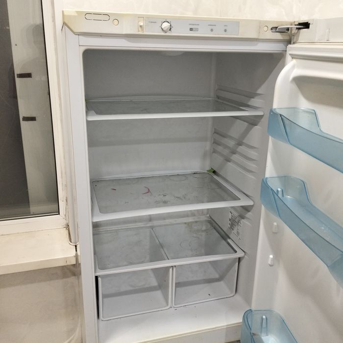 Холодильник сатылады