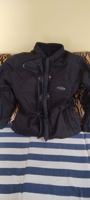 Мото яке във много добро състояние