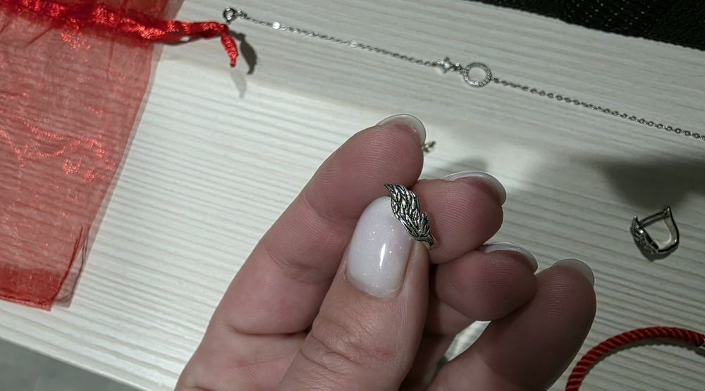 Лот - ребърна гривна и 2 чифта обеци