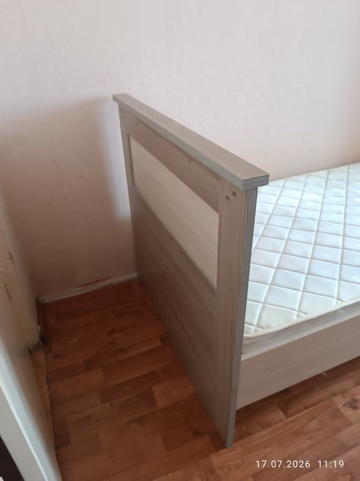 Кровать полуторка