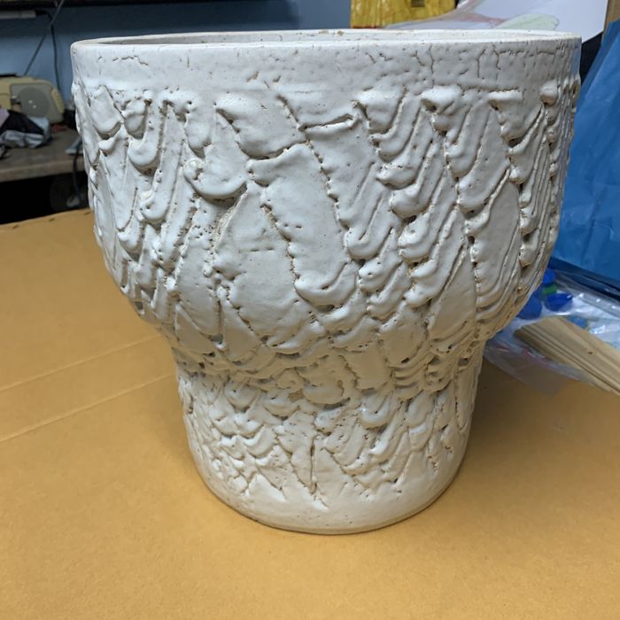 Продавам голяма керамична ваза