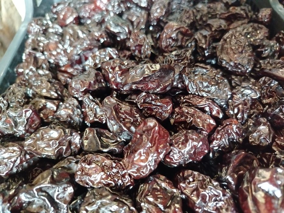 Prune uscate de vânzare