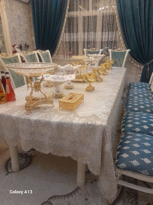 Stol stul sotiliyapti 12 kishilik