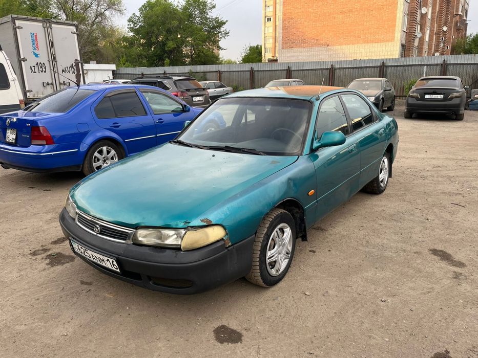 Продам машину мазда кронос 626