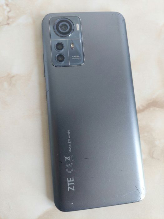 Vând ZTE Blade A72s [cu ecranul avariat] dar [perfect funcțional] //poze reale