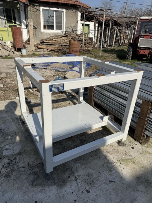 Основа за работна маса/тезгях