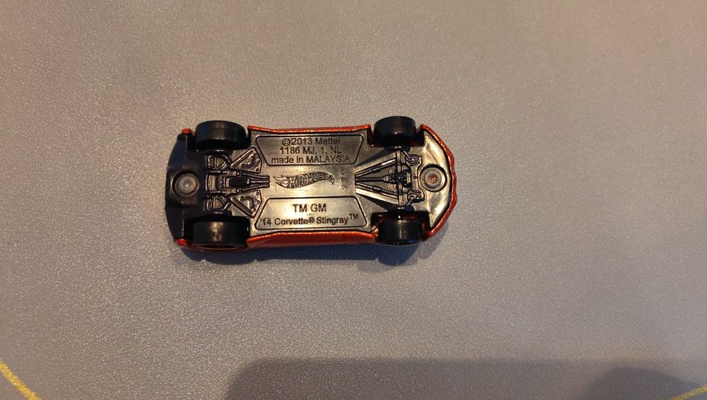 Машинки Hot weels