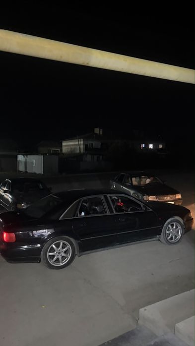 Audi A8 СРОЧНО!!!