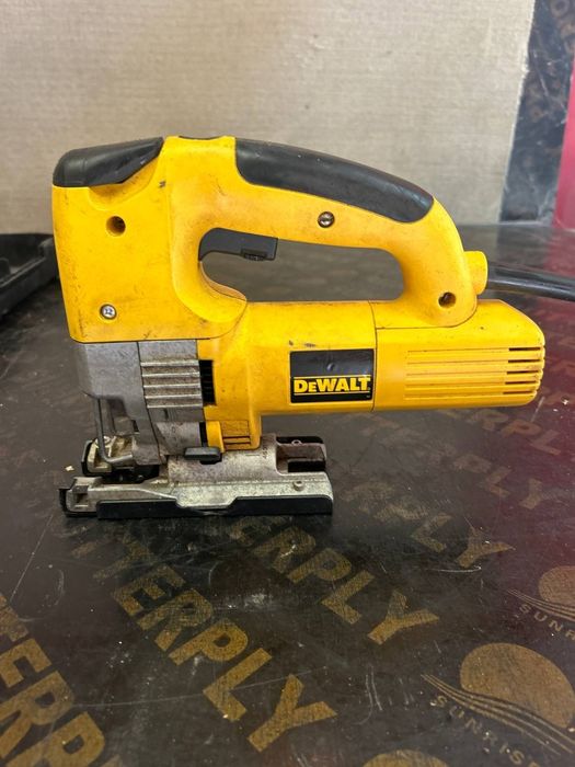 Зеге DEWALT перфектно състояние внос от Англия на 220 волта