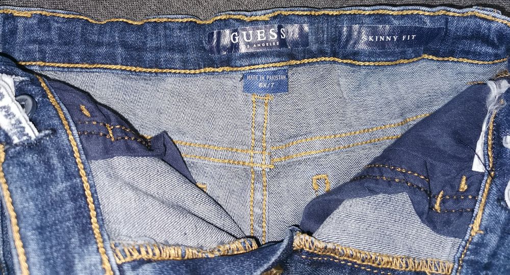 Детски дънки Guess