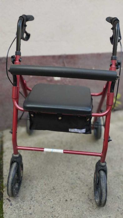 Продам срочно ходунок