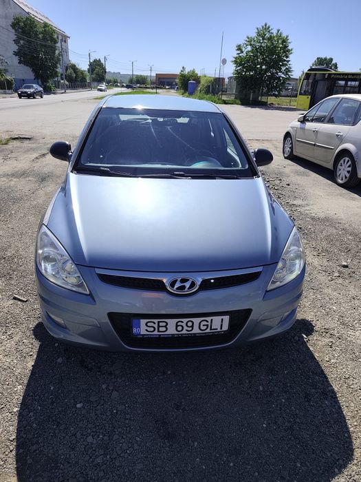 HYUNDAI i30 2009 — imagine 3