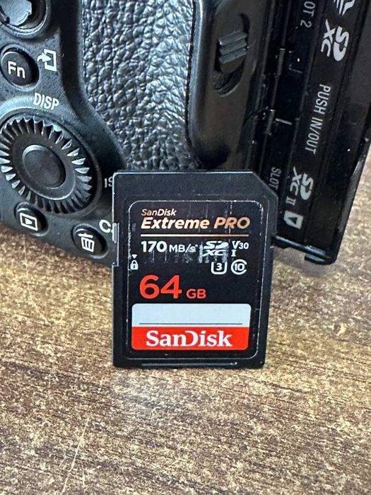 Фотоапарат Sony A7 III + 2 обектива