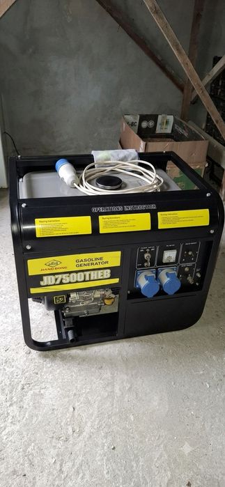 Продается мощный бензиновый генератор 7.5 кВт JIANGBONG JD7500THEB