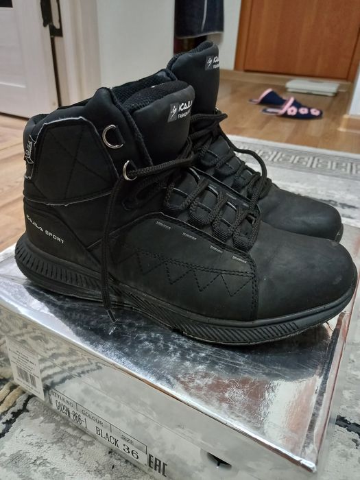 Демисезонные кроссовки