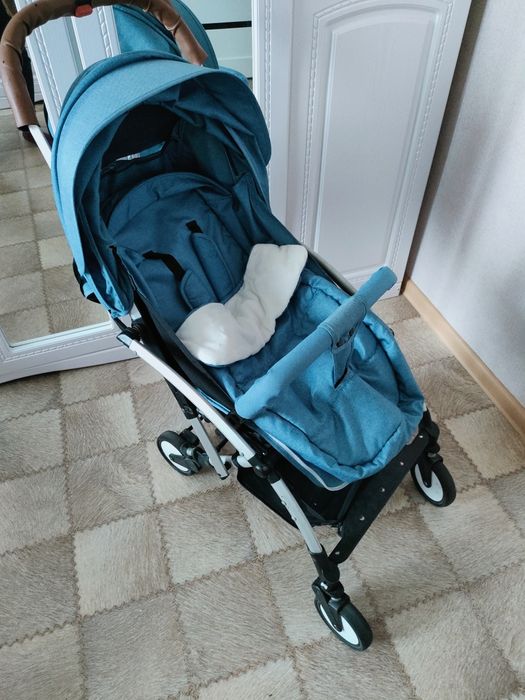 Продам детскую коляску