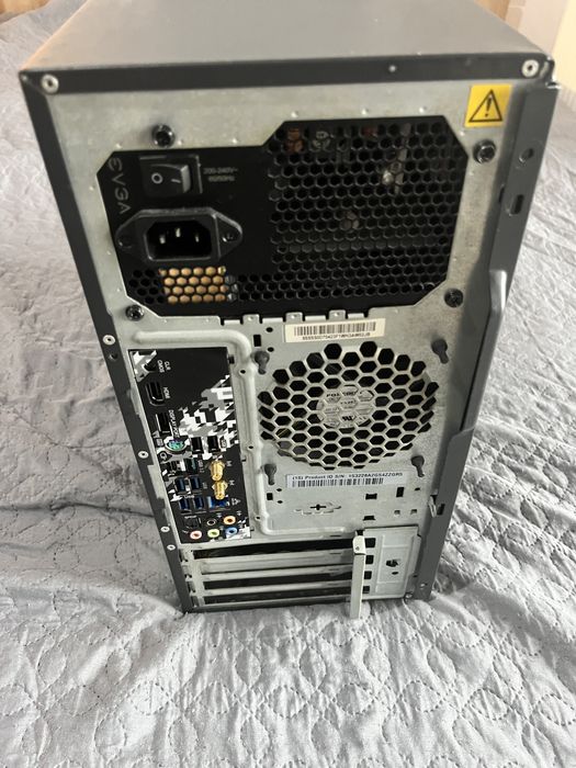 Calculator (PC) Ryzen 5 5600G, B550m Steel Legend, 16 ddr4 Ram