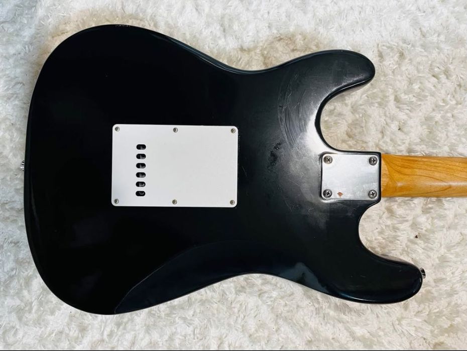 Електрическа китара тип Stratocaster