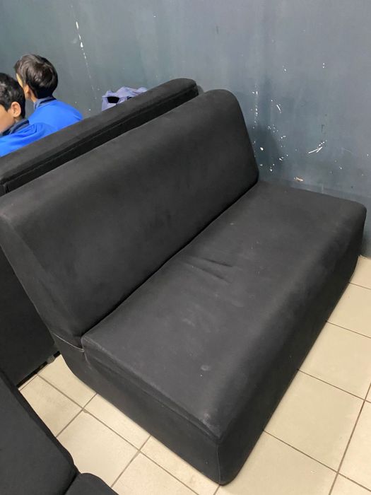 Продам диван срочно