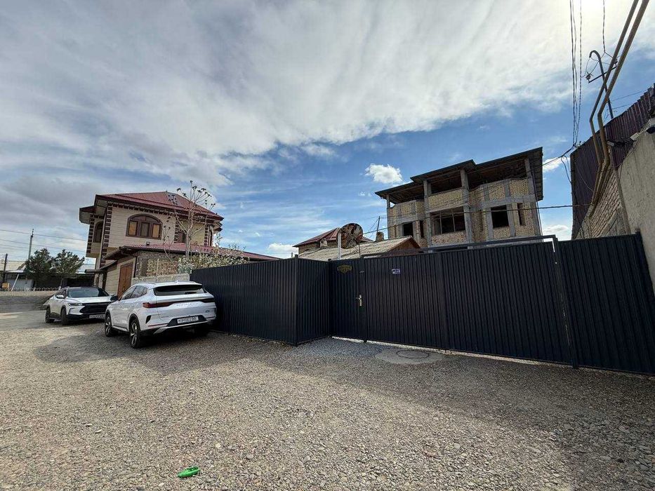 hashamatli hovli sotiladi
8 sotiq